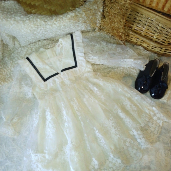 Victorian style Goth dress - Picture 2 of 8